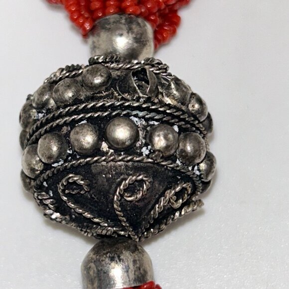 Vintage Coral Color Beaded Necklace With Ornate Metal Accents & Hook Clasp - Picture 2 of 11